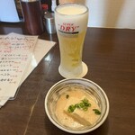 庄や - 生ビール中ジョッキとお通し