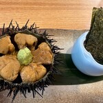 Sushi Hana - 色はイマイチ、味はまあまあ。海苔は美味しい。