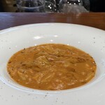 Trattoria Da KENZO - コロナータ風スープ
            ボルロッティ（うずら豆）がドロリと濃厚に、そこにラルド（豚の背脂塩漬け）の塩気と旨みがいい味出していますね、黒胡椒がピリッと効いてます！
            こちらも田舎風な料理で美味しいです♪