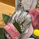 魚國 - 「生本マグロ 刺身」(2090円)&「太刀魚刺身」(1860円)
