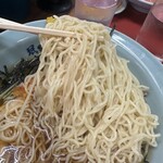 珉亭 - 麺は細麺で冷たいスープがよく合います。