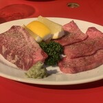 焼肉赤身にくがとう - 