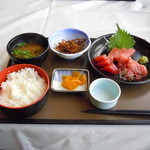 まぐろの刺身定食