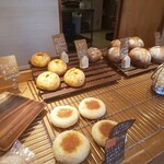 Boulangerie Le Zele - 中の具が思いもよらぬモノだったりしてガン見しちゃう