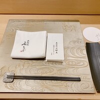 肉割烹ふたご 北新地店 - カウンター風景