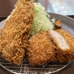 あじフライ 神楽坂 さくら - あじフライとロースかつ