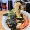 Onomichi Ramen Tonchinkan - 冷やし中華(税込900円)
                トッピングは叉焼、塩海苔、煮玉子、トマト、剥き海老。
                麺はストリートで普通の太さです
                醤油ベースのスープにお酢の酸味が加わり気持ちスッキリとした味わい