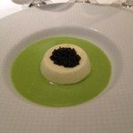 レストラン アラジン - カリフラワーのババロアとブロッコリーのヴルーテ、キャビアを添えて　2013-8