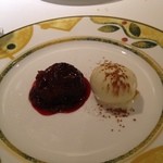 レストラン アラジン - 無花果のタルトタタン＆シナモンアイスクリーム　2013-8