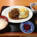 ひまわり亭 - ハンバーグ定食
            