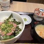 海鮮丼 日の出 - 