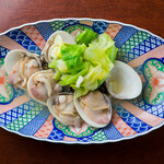 ・Steamed clams and cabbage (Chiba)