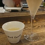 Ba-Do Ko-To - 最初に出される温かいスープ