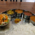 BOMBAY INDIAN RESTAURANT - 