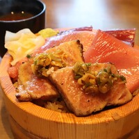 焼うお いし川 名古屋 - 鮪丼スペシャル…3,080円