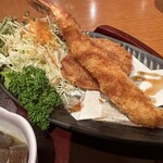 海鮮茶屋 一鮮 - 【2023.7.19(水)】日替り定食（真鯛入り刺身2種盛り・エビフライとヒレカツ）1,000円のエビフライとヒレカツ