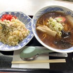 山部ドライブイン - ラーメン、チャーハンセット