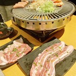 Yakiniku Kankokuryouri Yaku Yaku Shokudou - 