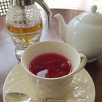 オ・プティ・マタン - ４００えん ハーブティハイビスカスローズヒップ2013.9上旬