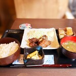 すし酒場 さんじ - ランチ 本マグロの生姜焼き定食
