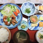 御馳走亭ちゃぽん - 料理写真:日替わりランチの上空写真