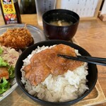 烏森絶メシ食堂 - 生姜焼きオンザライス