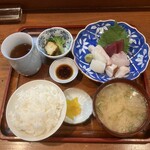 Aji Dokoro Sen - お造り盛り合わせ定食　1200円