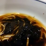 吾妻橋 やぶそば - 食べ進めるとほどよく溶けて良い感じ