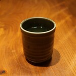 Nikusenton Ya Sasaki - 温かいお茶