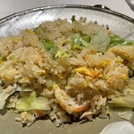 パンダ レストラン - カニ肉とレタス入りチャーハン（1300円）