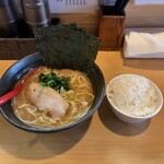 横浜家系らーめん三元 - 