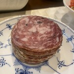 Feinkost Metzgerei Katayama Yugen Gaisha Katayama Niku Ten - トリュフサラミ。酒のツマミ