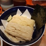 211667631 - 美しい麺線　すだちもいい仕事します！