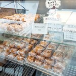 珍々堂菓子舗 - 店内
