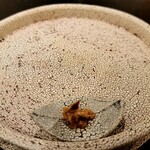 島津 - 山わさびは揃いの箸置きに