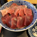 魚玉 - 鉄火丼900円