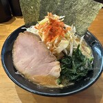 横浜家系ラーメン ぶっちぎり家 - 料理写真: