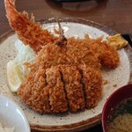 巣鴨ときわ食堂 - ミックスフライ(エビ、アジ、メンチ)