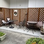 빵 코우보우 히비카 - 테라스 좌석(❓) 발견, 얼어 죽겠네요(>_<)