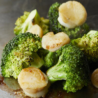 ホタテとブロッコリーの鉄板焼