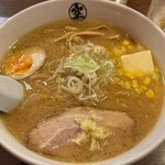 らーめん空 - バターコーンらーめん(味噌) 1180円。