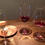 右がピノでまん中がシラー