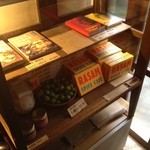 スパイスカフェ - 出入口で物販もやっています！