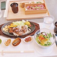 近江牛もりしま 寛閑観ここ滋賀店 - 