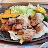 近江牛もりしま 寛閑観ここ滋賀店 - 