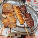 Yakitori Senta - 豚バラ　ぼんじり　ハツ