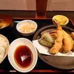 壱花 - 天ぷら盛り合わせ定食