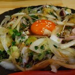 鍋と肴と酒 いいち - タコとアボカド　ユッケ風