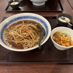 Honkon Ryouri Ran - ザーサイ湯麺ランチセット