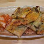 鍋と肴と酒 いいち - カリカリチーズチヂミ